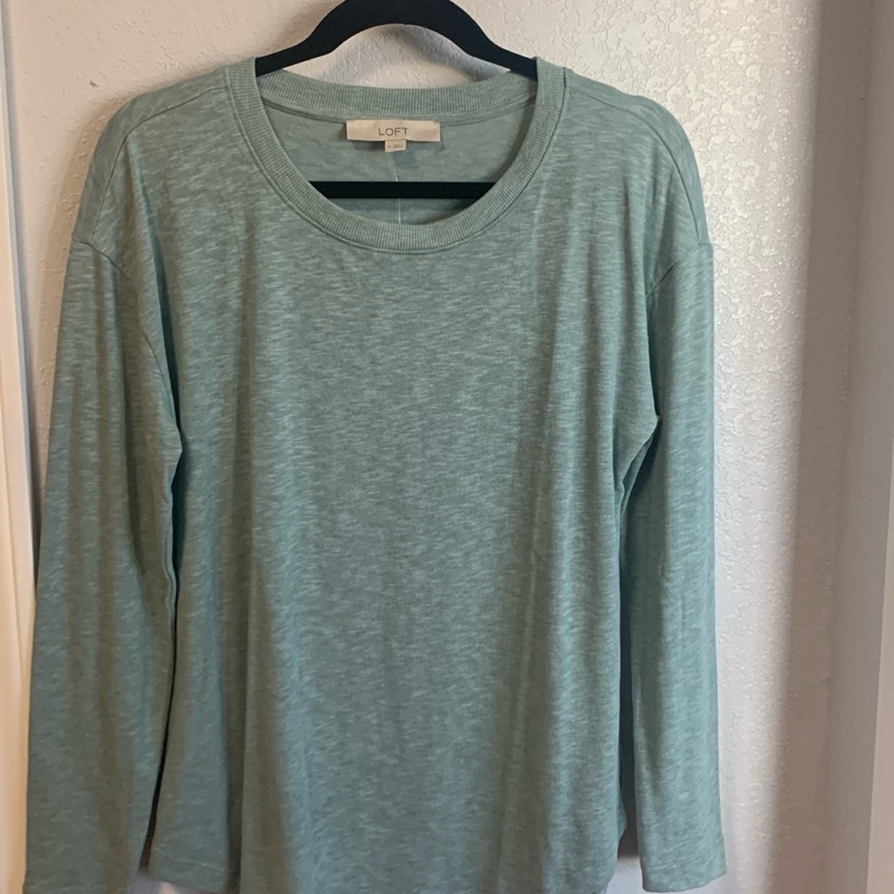 Cute sea green top